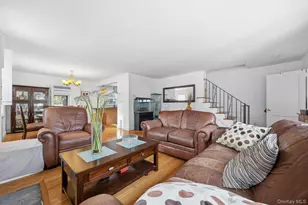 4626 Concord Ave, Great Neck, NY 11020 - Photo 5