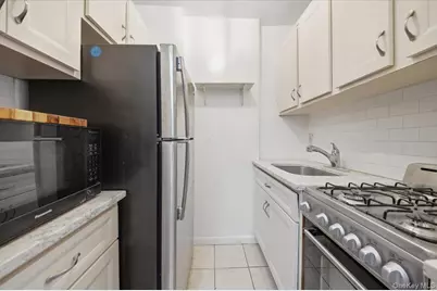 2244 Bronx Park E #3E, Bronx, NY 10467 - Photo 7