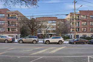 46 Grace Ave, Great Neck, NY 11021 - Photo 15