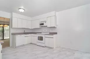 277 Vista Dr, Jericho, NY 11753 - Photo 5