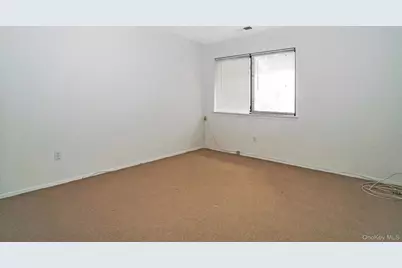 277 Vista Drive, Jericho, NY 11753 - Photo 15