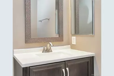 277 Vista Drive, Jericho, NY 11753 - Photo 3