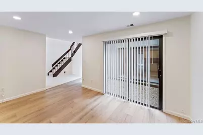 277 Vista Drive, Jericho, NY 11753 - Photo 3