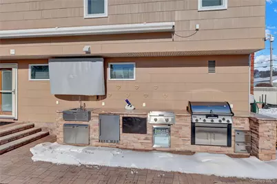 98 Kingsland Avenue, West Islip, NY 11795 - Photo 27