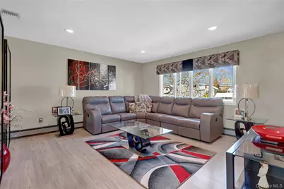 98 Kingsland Avenue, West Islip, NY 11795 - Photo 5