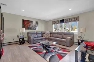 98 Kingsland Ave, West Islip, NY 11795 - Photo 5