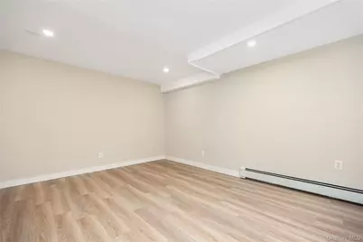 10 Sherman, Glen Cove, NY 11542 - Photo 23