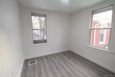 23 Wawayanda Avenue, Middletown, NY 10940 - Photo 17