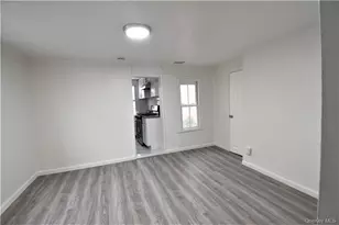 23 Wawayanda Ave, Middletown, NY 10940 - Photo 7