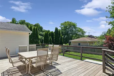 6205 Alvahs Lane, Cutchogue, NY 11935 - Photo 17