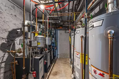 1715 Saint Peters Avenue, Bronx, NY 10461 - Photo 9