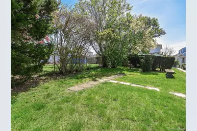 22 1st #1, Glen Cove, NY 11542 - Photo 5