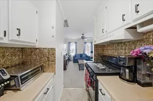 15 Artist Lake Dr, Middle Island, NY 11953 - Photo 7