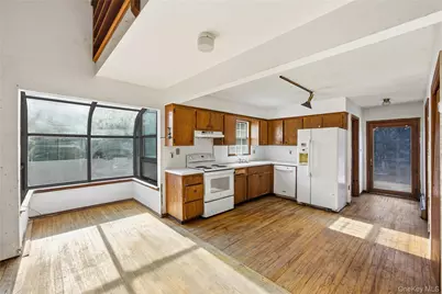 350 Brigantine Drive, Southold, NY 11971 - Photo 15