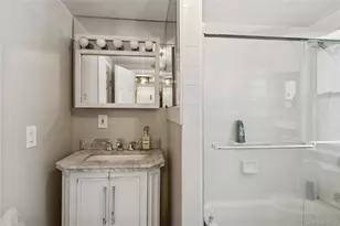 246 W Bay Dr, Long Beach, NY 11561 - Photo 29