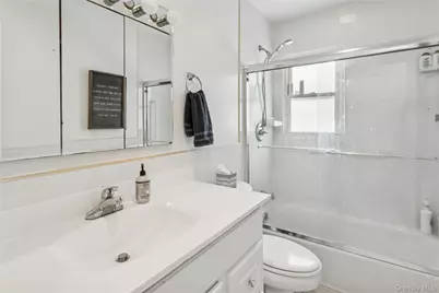 246 W Bay Drive, Long Beach, NY 11561 - Photo 21