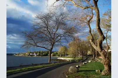 42-30 Douglaston Parkway #2P, Douglaston, NY 11363 - Photo 19