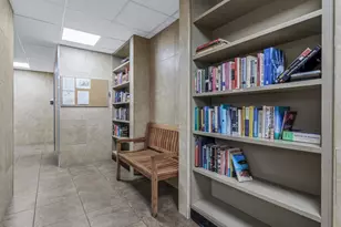 42-30 Douglaston Pkwy, Douglaston, NY 11363 - Photo 15