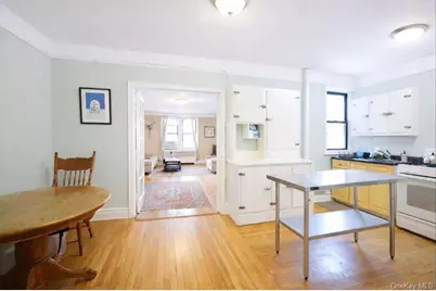 1080 Warburton Avenue Warburton #3G, Yonkers, NY 10701 - Photo 3