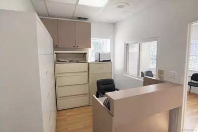 1619 Pelham Parkway N, Bronx, NY 10469 - Photo 7