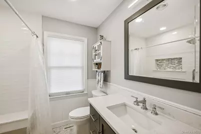 7 Linda Lane, Hampton Bays, NY 11946 - Photo 17