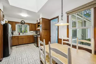 7 Linda Ln, Hampton Bays, NY 11946 - Photo 13