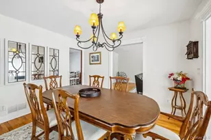 7 Linda Ln, Hampton Bays, NY 11946 - Photo 11