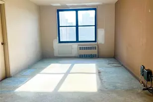 139-15 83rd Ave, Briarwood, NY 11435 - Photo 3