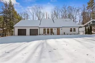 83 Thoreau Ct, Yorktown Heights, NY 10598 - Photo 3