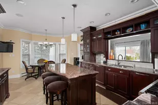 104 Brandywine Ln, Melville, NY 11747 - Photo 13