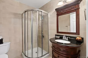 104 Brandywine Ln, Melville, NY 11747 - Photo 29