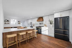 15 Bayview St E, Massapequa, NY 11758 - Photo 5