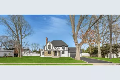 15 Bayview Street E, Massapequa, NY 11758 - Photo 25
