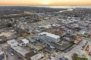 180 Deer Park Ave, Babylon, NY 11702 - Photo 23