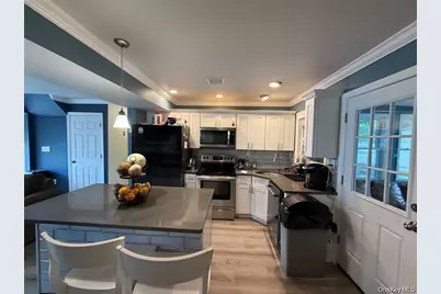 803 Bayview Avenue, Amityville, NY 11701 - Photo 9