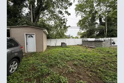 803 Bayview Avenue, Amityville, NY 11701 - Photo 31