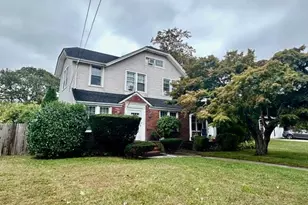 90 E Roe Blvd, Patchogue, NY 11772 - Photo 23