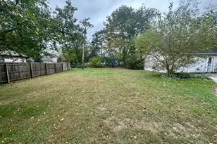 90 E Roe Blvd, Patchogue, NY 11772 - Photo 21