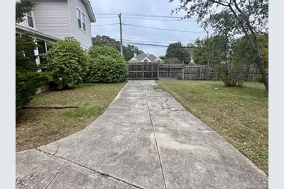 90 E Roe Boulevard, Patchogue, NY 11772 - Photo 19