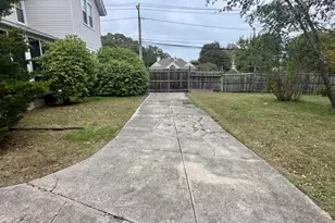 90 E Roe Blvd, Patchogue, NY 11772 - Photo 19