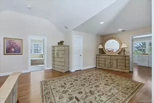 8 Hilltop Dr, Yorktown Heights, NY 10598 - Photo 19