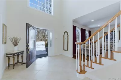 8 Hilltop Drive, Yorktown Heights, NY 10598 - Photo 3