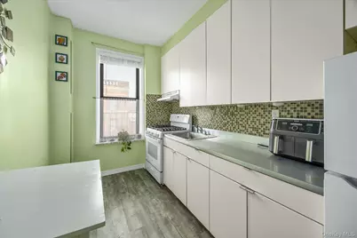 7401 4th Avenue #D5, Brooklyn, NY 11209 - Photo 7