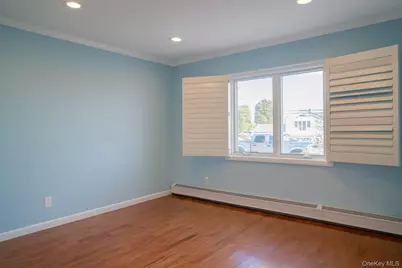 130 Wampum Lane, West Islip, NY 11795 - Photo 19