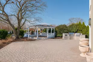 130 Wampum Ln, West Islip, NY 11795 - Photo 7