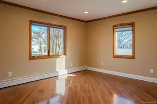 130 Wampum Ln, West Islip, NY 11795 - Photo 21