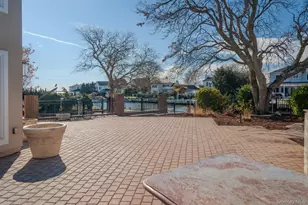 130 Wampum Ln, West Islip, NY 11795 - Photo 9