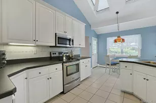 31 W Linwood St, Valhalla, NY 10595 - Photo 11