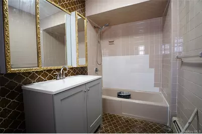 91-06 97th Avenue #1st Floor, Ozone Park, NY 11416 - Photo 7