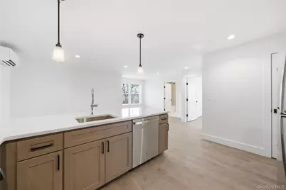 180 Deer Park Avenue #303, Babylon, NY 11702 - Photo 17